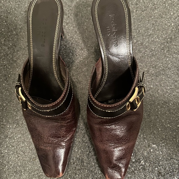 Liz Clairborne vintage slip on shoes. - Picture 2 of 5